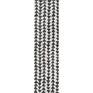 Aisha Moroccan Triangle Geometric  Area Rug