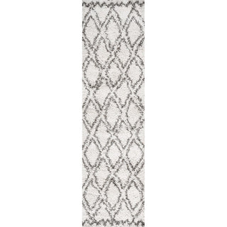 Soller Diamond Trellis Shag Area Rug