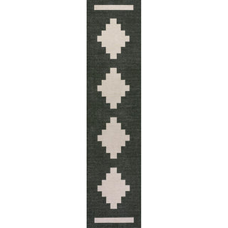 Adriel Geometric Tribal Medallion Machine-washable Area Rug