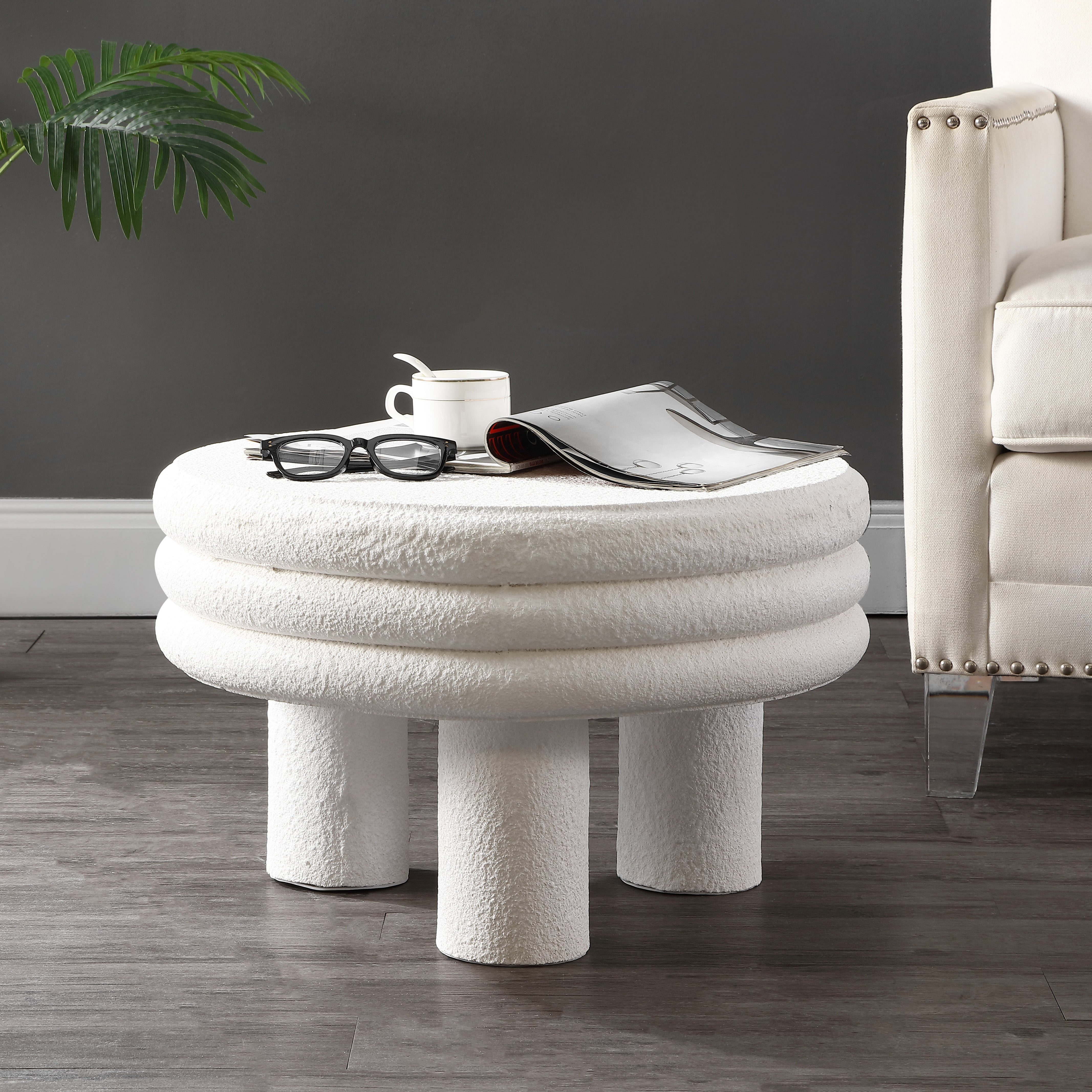 ACCENT TABLES