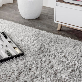 Aydin Solid Plush Shag Area Rug - JONATHAN Y