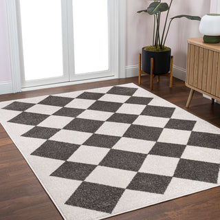 Draper Classic Geometric Diamond Pattern Area Rug - JONATHAN Y