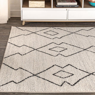 Alia Moroccan Beni Souk Area Rug - JONATHAN Y