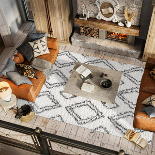 Beni Moroccan Style Diamond Shag Area Rug - JONATHAN Y