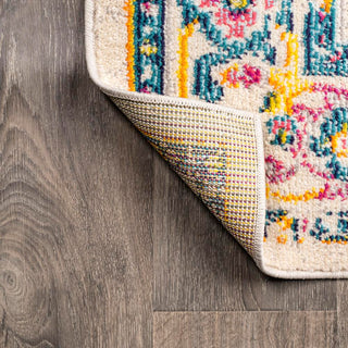 Brooklyn Geometric Medallion Area Rug - JONATHAN Y