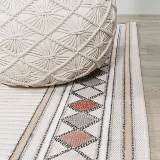 Sebastian High-low Modern Diamond Border Indoor/Outdoor Area Rug - JONATHAN Y