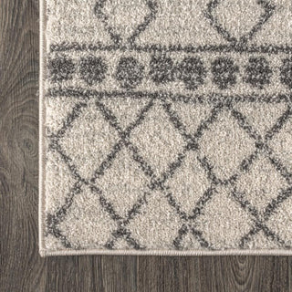 Izil Moroccan Beni Souk Area Rug - JONATHAN Y