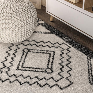 Amir Moroccan Beni Souk Area Rug - JONATHAN Y
