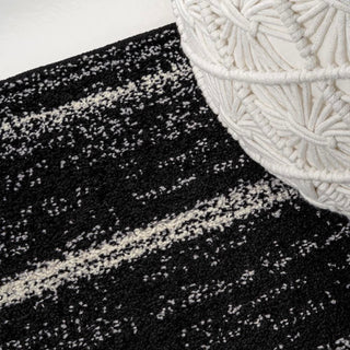 Williamsburg Minimalist Stripe Area Rug