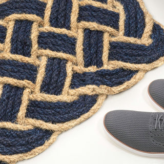 Maeve Classic Coastal Scalloped Basketweave Coir Mat - JONATHAN Y