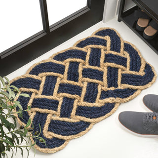 Maeve Classic Coastal Scalloped Basketweave Coir Mat - JONATHAN Y
