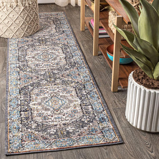 Kesan Vintage Medallion Area Rug - JONATHAN Y