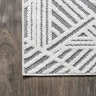 Jordan High-low Pile Art Deco Geometric Indoor/outdoor Area Rug - JONATHAN Y