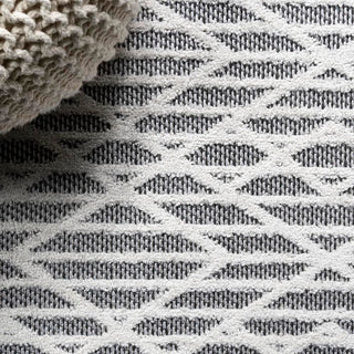 Ararat High-low Pile Moroccan Diamond Modern Indoor/outdoor Area Rug