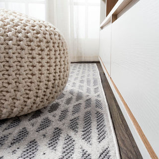 Ararat High-low Pile Moroccan Diamond Modern Indoor/outdoor Area Rug