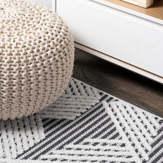 Jazz High-low Pile Art Deco Geometric Indoor/outdoor Area Rug - JONATHAN Y