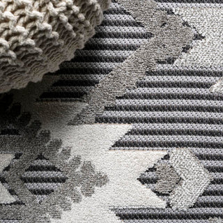 Sumak High-low Pile Neutral Diamond Kilim Area Rug