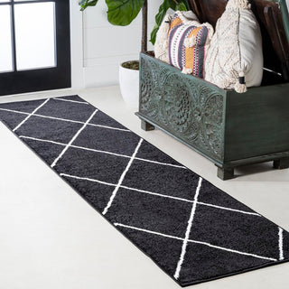 Cole Minimalist Diamond Trellis Area Rug - JONATHAN Y