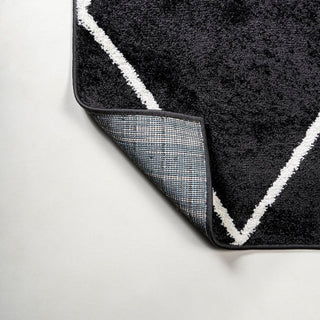 Cole Minimalist Diamond Trellis Area Rug - JONATHAN Y