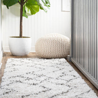 Inca Moroccan Diamond Shag Area Rug - JONATHAN Y
