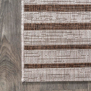 Sukie Modern Offset Stripe Indoor/outdoor Area Rug - JONATHAN Y