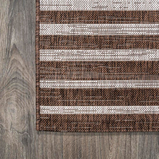 Sukie Modern Offset Stripe Indoor/outdoor Area Rug