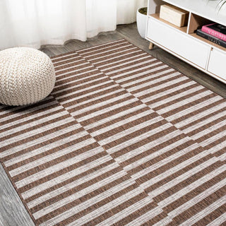 Sukie Modern Offset Stripe Indoor/outdoor Area Rug