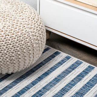 Sukie Modern Offset Stripe Indoor/outdoor Area Rug