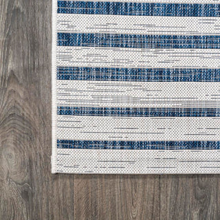Sukie Modern Offset Stripe Indoor/outdoor Area Rug