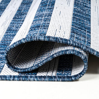 Sukie Modern Offset Stripe Indoor/outdoor Area Rug