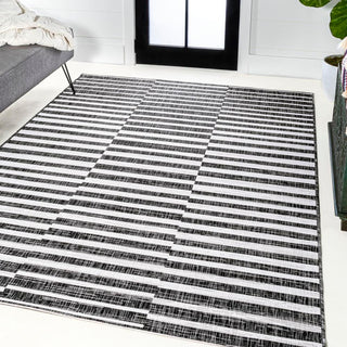 Sukie Modern Offset Stripe Indoor/outdoor Area Rug