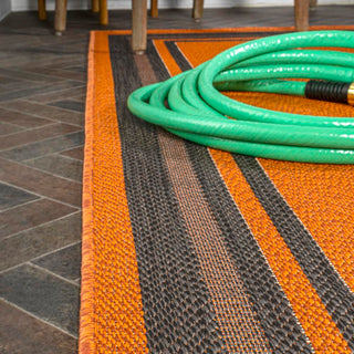 James Modern Border Stripe Indoor/outdoor Area Rug - JONATHAN Y