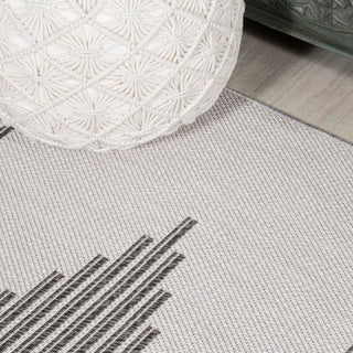 Vinales Diamond Stripe Indoor/outdoor Area Rug - JONATHAN Y