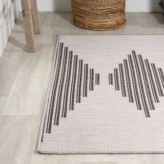 Vinales Diamond Stripe Indoor/outdoor Area Rug - JONATHAN Y