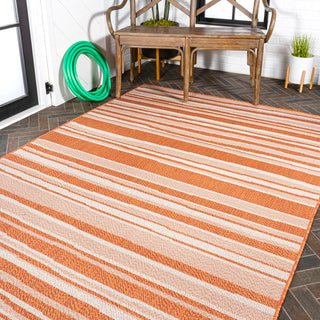 Castara Wavy Stripe Modern Indoor/outdoor Area Rug - JONATHAN Y