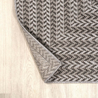 Chevron Modern Concentric Squares Indoor/outdoor Area Rug - JONATHAN Y