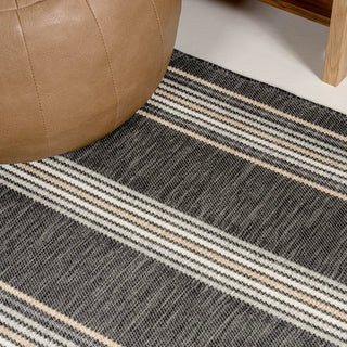 Argo Classic Nautical Mitre Stripe Reversible Machine-Washable Indoor/Outdoor Area Rug - JONATHAN Y