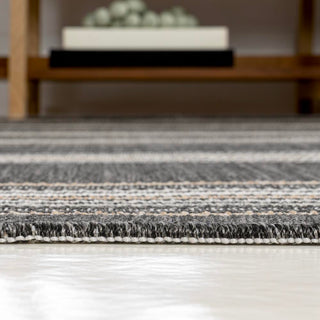 Argo Classic Nautical Mitre Stripe Reversible Machine-Washable Indoor/Outdoor Area Rug - JONATHAN Y