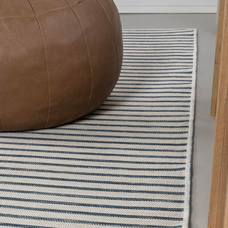 Damon Classic Coastal Pinstripe Reversible Machine-Washable Indoor/Outdoor Area Rug - JONATHAN Y