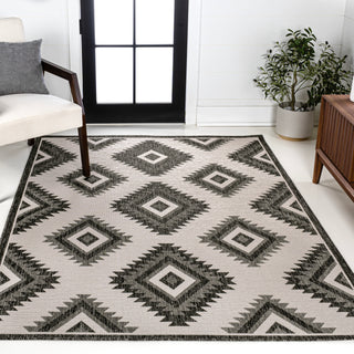 Lior Geometric Moroccan Diamond Area Rug - JONATHAN Y