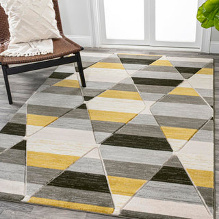 Kehoe Retro Diamonds Geometric Area Rug - JONATHAN Y
