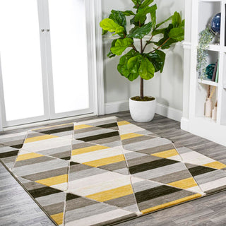 Kehoe Retro Diamonds Geometric Area Rug - JONATHAN Y