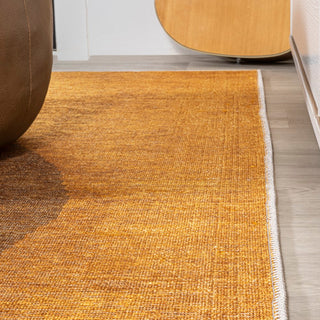 Demie Minimalist Graphic Circle Machine-washable Area Rug