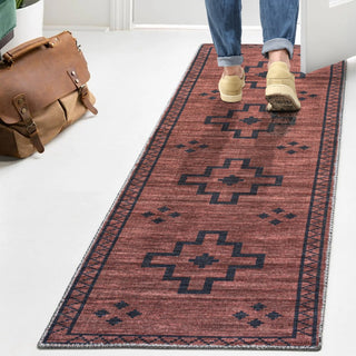 Korsa Geometric Medallion Machine-washable Area Rug