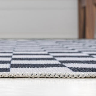 Ainsley Modern Cottage Checkerboard Washable Area Rug - JONATHAN Y