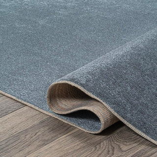 Twyla Classic Solid Low-Pile Machine-Washable Area Rug - JONATHAN Y