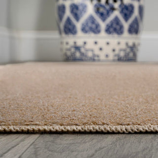 Twyla Classic Solid Low-Pile Machine-Washable Area Rug