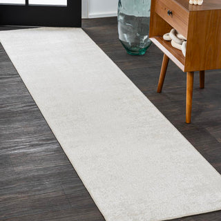 Twyla Classic Solid Low-Pile Machine-Washable Area Rug