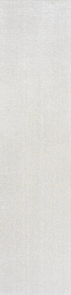 Twyla Classic Solid Low-Pile Machine-Washable Area Rug