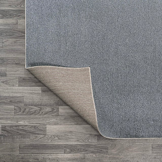 Twyla Classic Solid Low-Pile Machine-Washable Area Rug